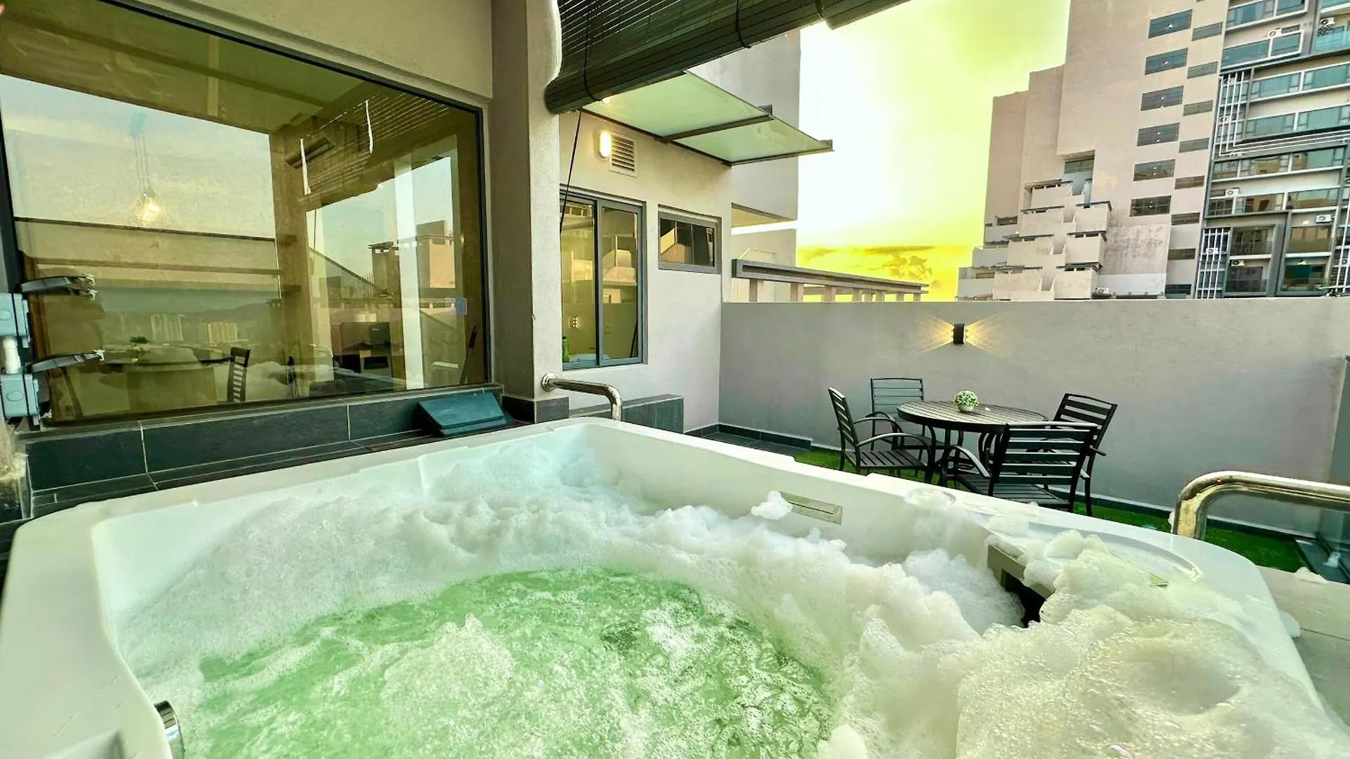 Imperio Residence 1 Bedroom Private Pool Suite By Mj Holiday Malacca Apartment